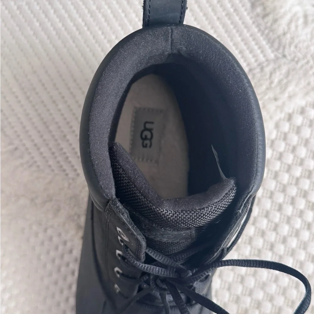 Used - Picture 3 of 6